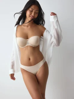 BEAUTY-FULL ESSENTIAL