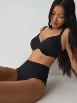 BMU ILLUSION CURVE