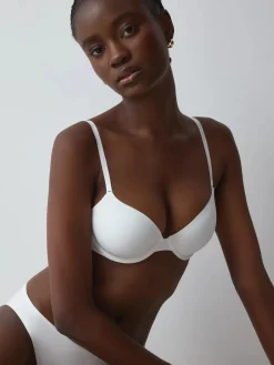 BODY MAKE-UP
