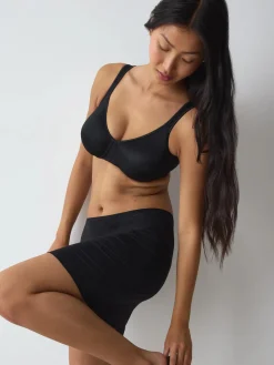 BODY MAKE-UP