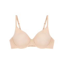 BODY MAKE-UP ESSENTIALS