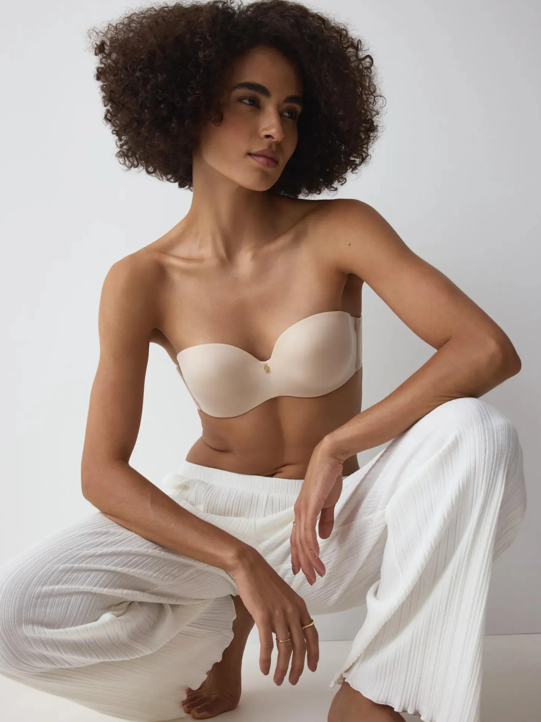 BODY MAKE-UP ESSENTIALS
