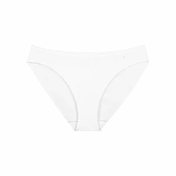 BODY MAKE-UP ESSENTIALS