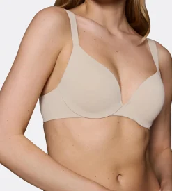 BODY MAKE-UP ILLUSION