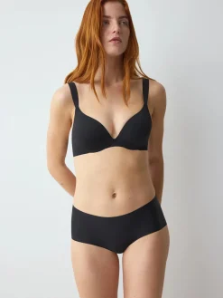 BODY MAKE-UP ILLUSION