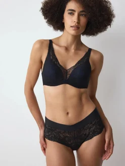BODY MAKE-UP ILLUSION LACE