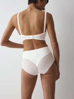 COMFORT CONTOUR
