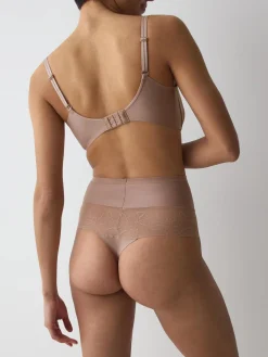 COMFORT CONTOUR