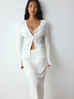 ESSENTIAL MINIMIZER