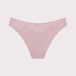 LOVE IN LACE