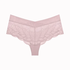 LOVE IN LACE
