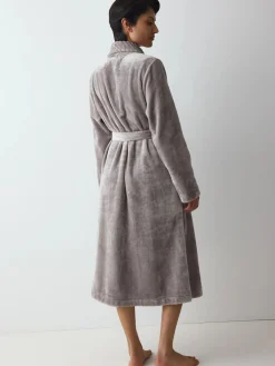 ROBES