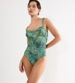 SUMMER ALLURE