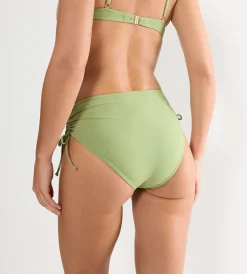SUMMER ALLURE