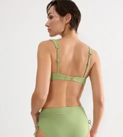 SUMMER ALLURE
