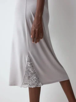 TIMELESS SENSUALITY