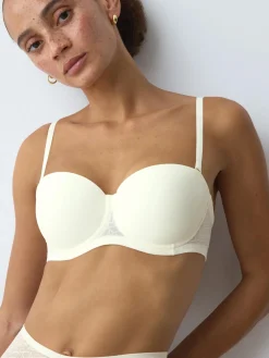 TRIUMPH SIGNATURE SHEER