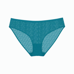 TRIUMPH SIGNATURE SHEER