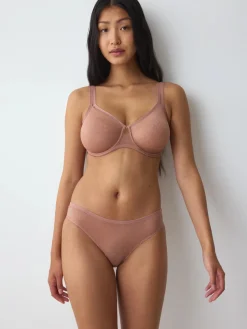 TRIUMPH SIGNATURE SHEER