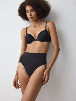 TRIUMPH SOFT SCULPT