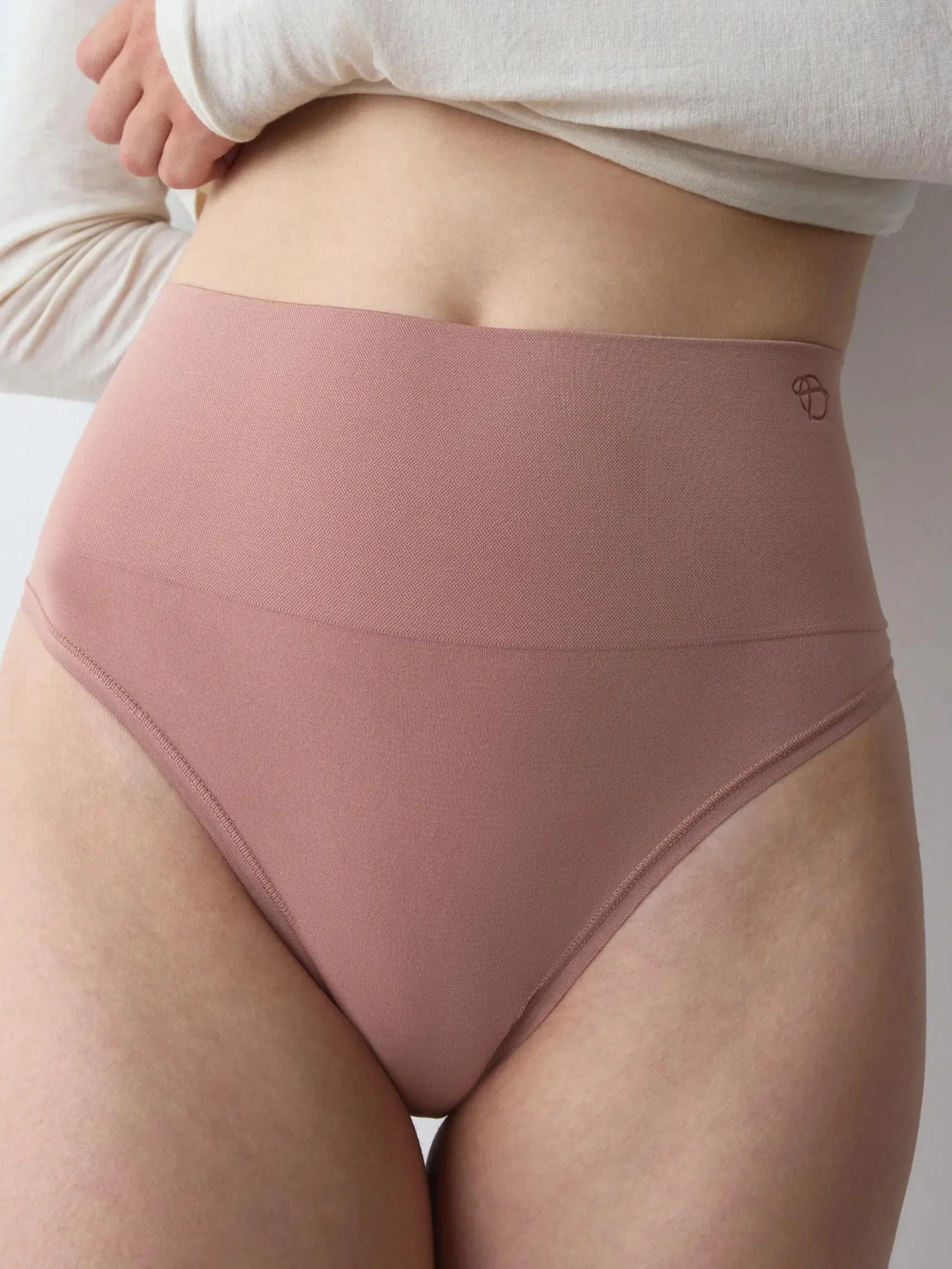 TRIUMPH SOFT SCULPT