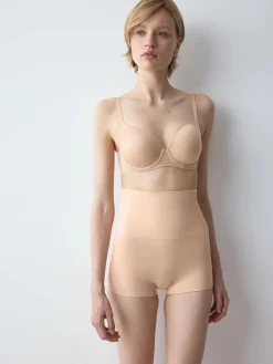 TRIUMPH SOFT SCULPT
