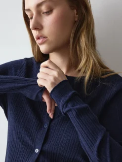 VERSATILE RIB